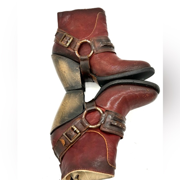 Freebird by Steven Elpso Rustic Burgundy Ankle Boots - Picture 5 of 13